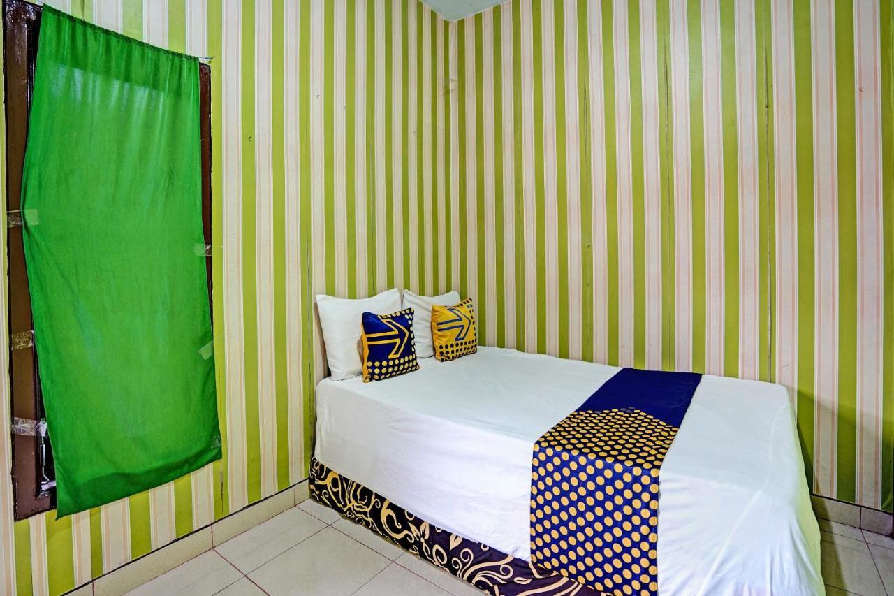 Spot On 92673 Gang Songo Syariah Homestaynearwisata Osing Banyuwangi  Exteriér fotografie