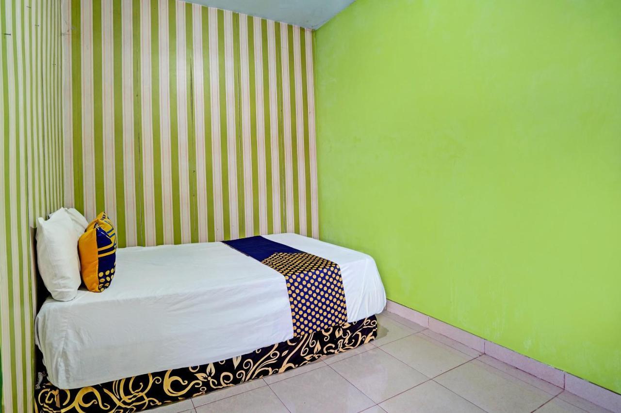 Spot On 92673 Gang Songo Syariah Homestaynearwisata Osing Banyuwangi  Exteriér fotografie